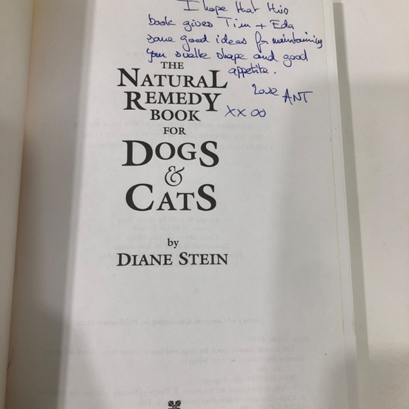 The Natural Remedy Book for Dogs & Cats, by Diane Stein - Picture 3 of 6